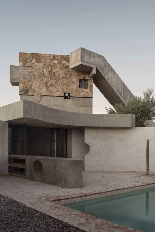 Casa La Paz / Ludwig Godefroy Architecture -Image3 of 21