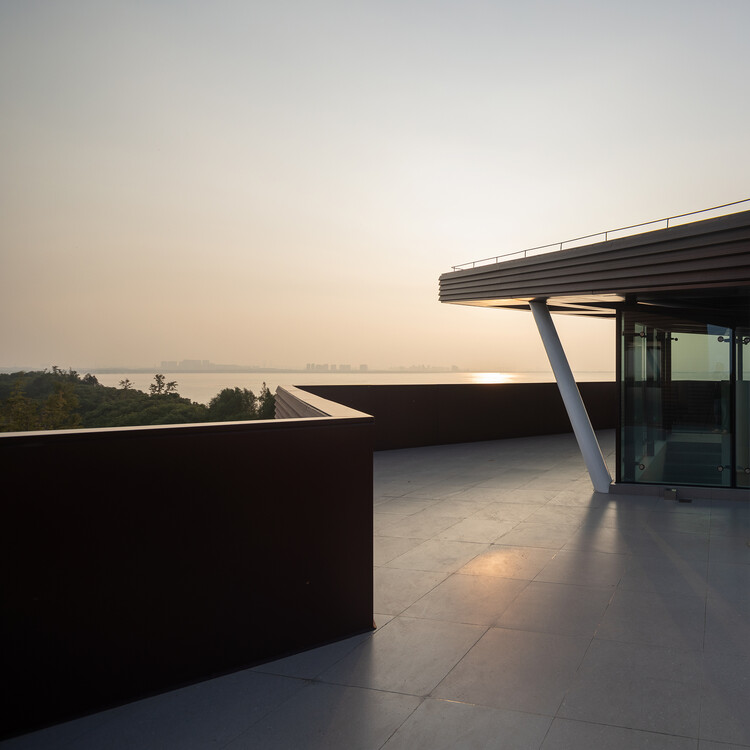 Xilu Garden Obseration Tower / Atelier Mearc -Image3 of 32