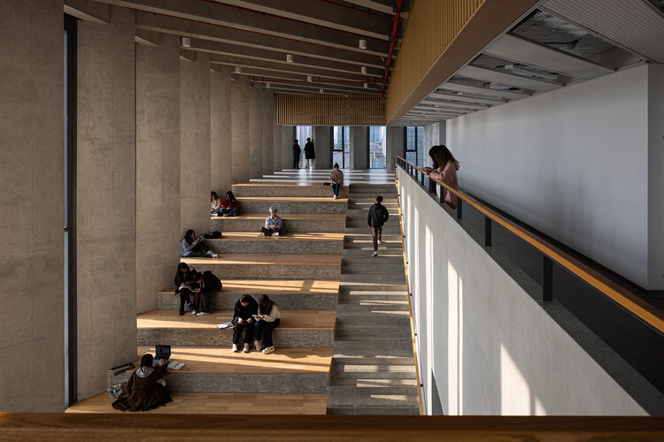 Yijia Tongji University / Tjad Atelier L+  - インテリア写真、階段、木材