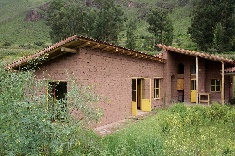 Florencia House / Taller Macaa（MisióndeArquitectura、ConstucciónyArte en los andes） - エクステリア写真