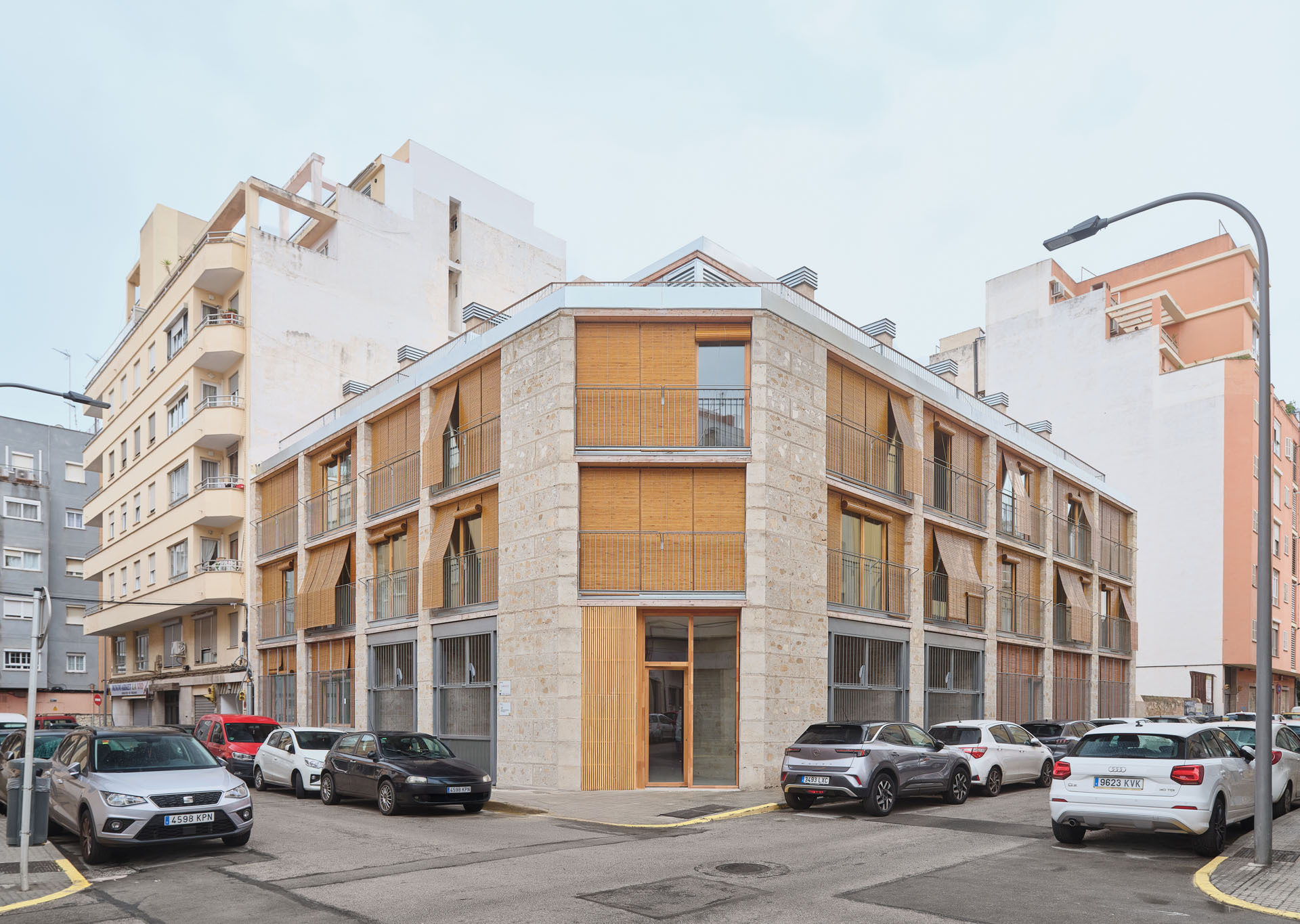 ソーシャルハウジングユニット2104 / harquitectes