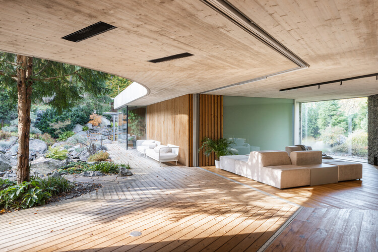 BanánkaHouse / Pauliny Hovorka Architekti-インテリア写真、寝室、コンクリート