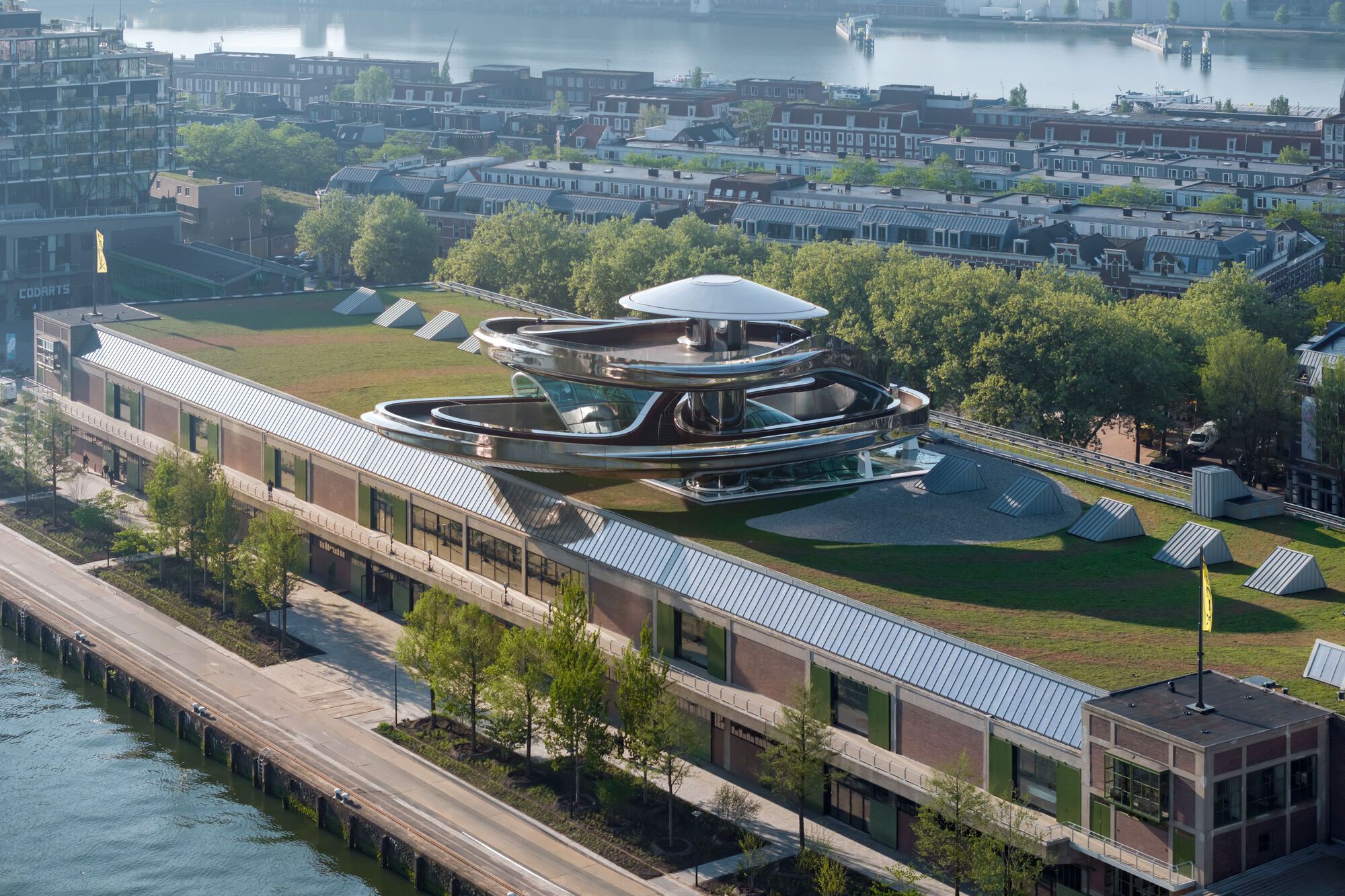 Fenix Art Museum / Mad Architects
