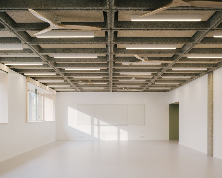 MaryseBastié中学校の再建 /テクトニックアーキテクツ - 画像5/28