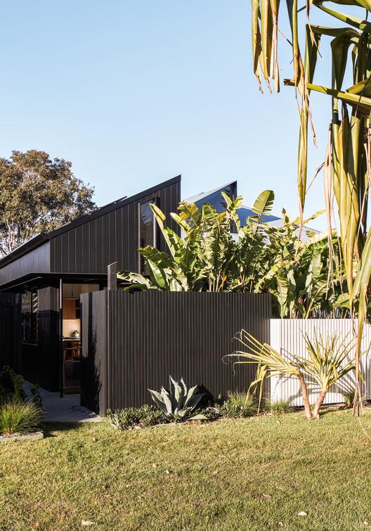 Phoenix House / HGA.Studio-外観写真