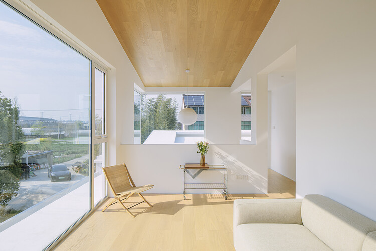 Qhouse / Yuanxiuwan Architect＆Associates-インテリア写真、木材、ガラス