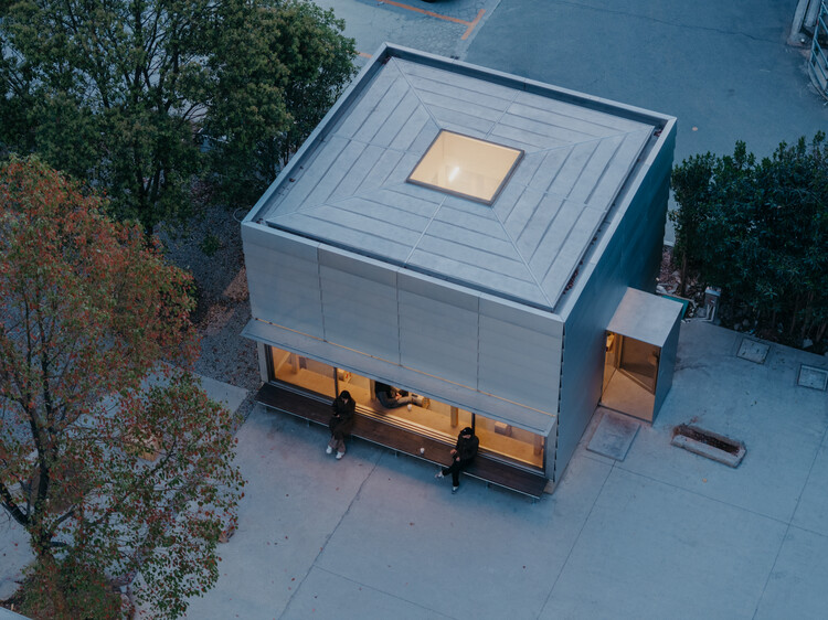 B131Café / Jiangjie Office -Image 7 of 35