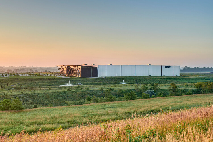 Kreg Tool Corporate Headquarters / Neumann Monson Architects -Image 12 of 17