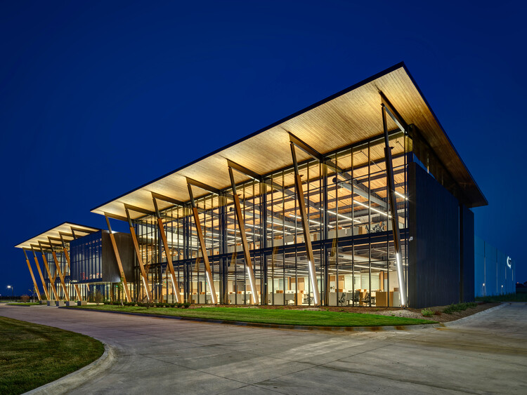 Kreg Tool Corporate Headquarters / Neumann Monson Architects -Image 13 of 17