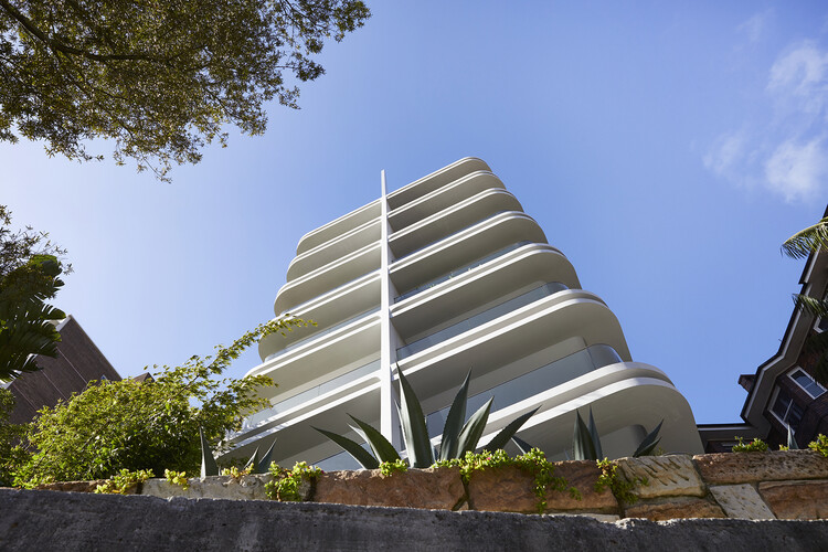 Pointe Living Apartment / Luigi Rosselli Architects -Image 8 of 38