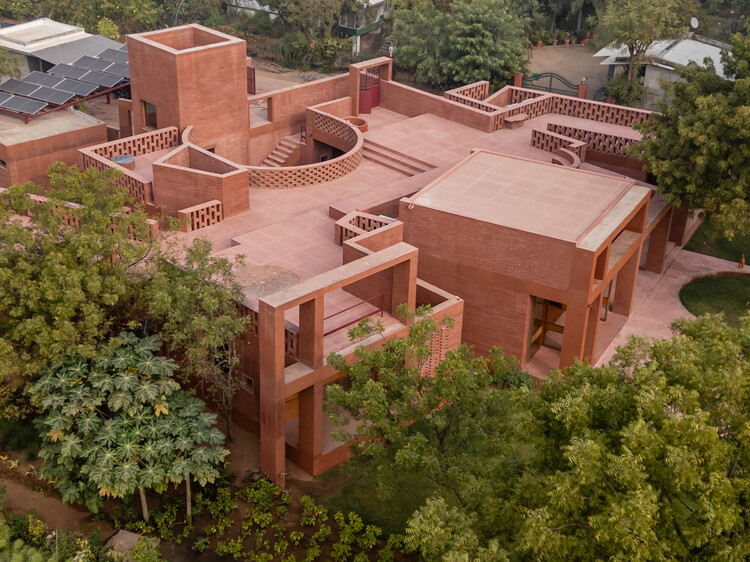 Alloa Hills Weekend Home / Studio Sangath-画像5/23