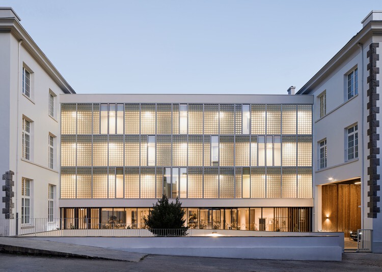 Brest郵便局の変革 / Chatillon Architectes-外装写真、ファサード、コンクリート