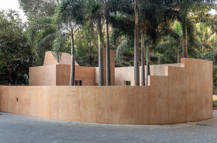 Datta Vihara Shrine / Karan Darda Architects -Image 1 of 27