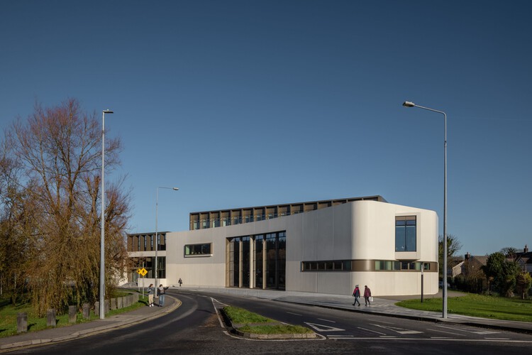 Devalera Library and Suil Gallery / Keith Williams Architects -Exterior Photography、Concrete