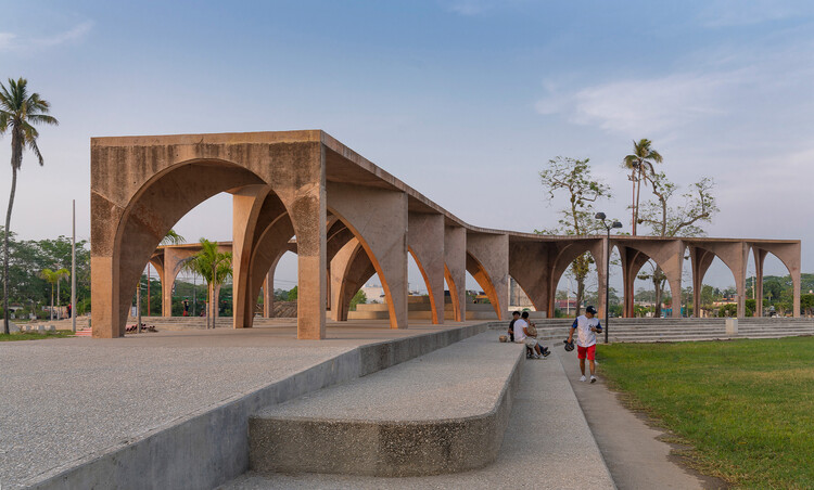 El Campestre Recreational Park Complex＆Community Development Center / cca Centro deColaboraciónArquitectónica + BernardoQuinzaños -Image 1 of 34