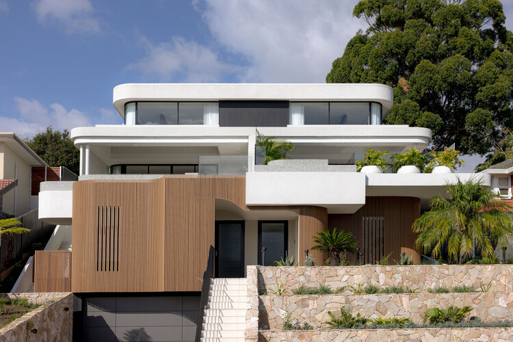 Flying Fox House / George Banks Architecture -Image1 of 20