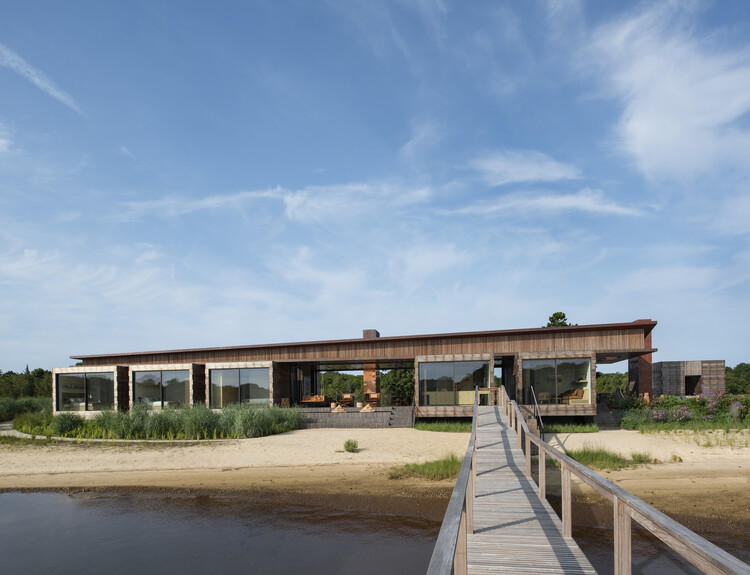 Morris Cove / Bates Masi + Architects -Image 1 of 17