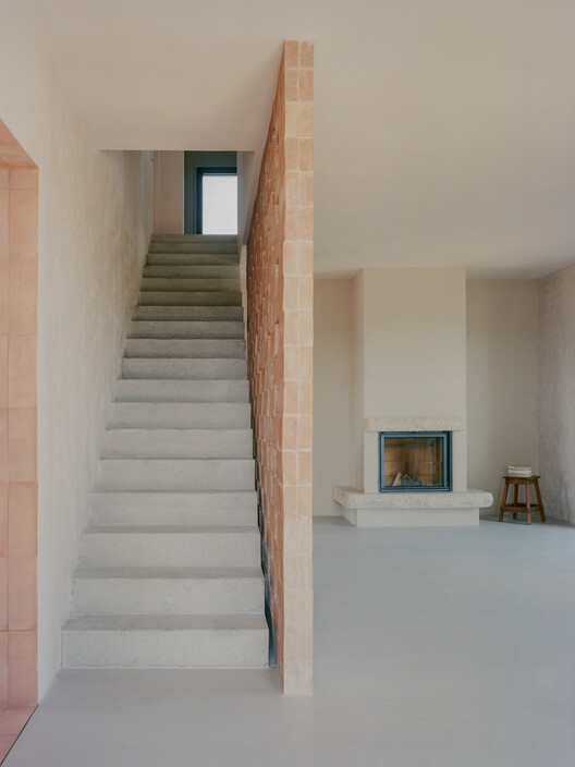 Ricupaglia Farmhouse / Presicci + Pantanella D'Ettorre Architetti-インテリア写真、コンクリート