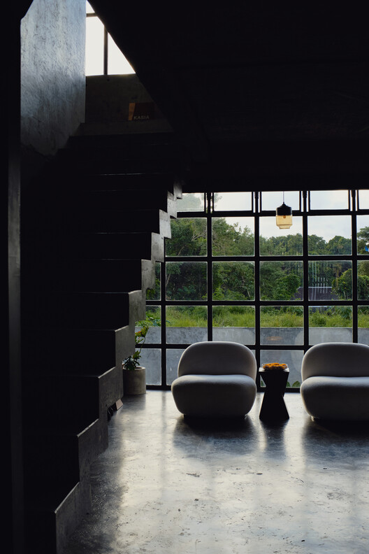 Kasia Ungasan Boutique Hotel、Cafe＆CoWorking / Kasia Design-インテリア写真、コンクリート