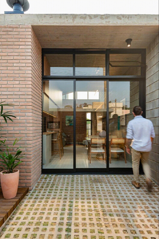 HouseBoêmia / Costa Matoso Arquitetura E Engenharia-インテリア写真、レンガ