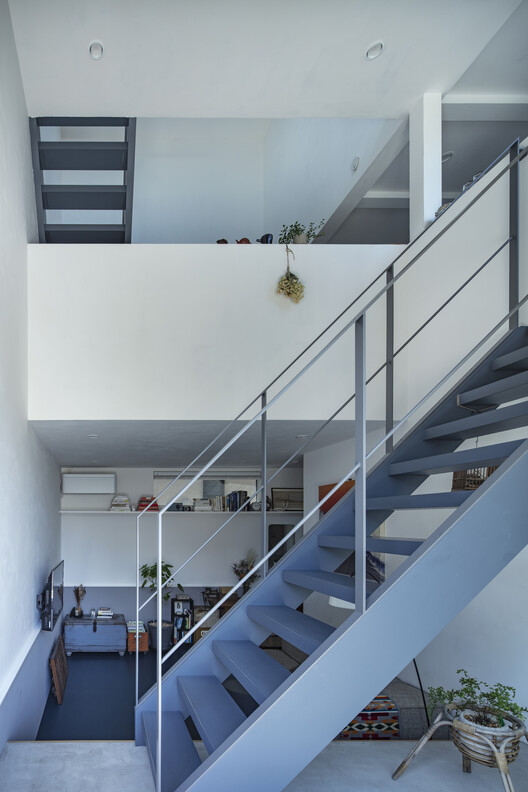 2つの家 /テナチ建築家とインテリアデザイン - インテリア写真、階段、手すり