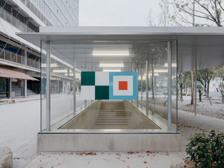 Brita 131 Art Space / Jiangjie Office-インテリア写真、コンクリート