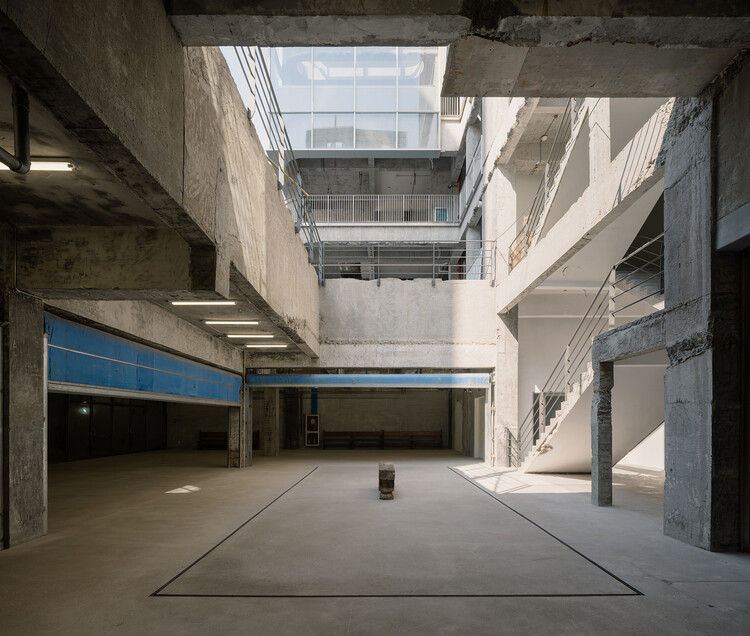Brita 131 Art Space / Jiangjie Office -Image 25 of 41