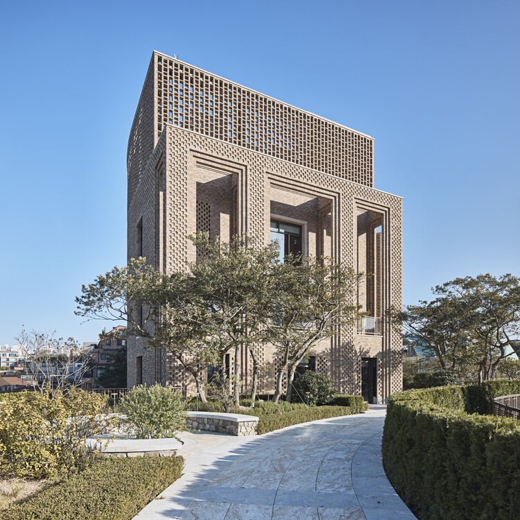 Shinsegae Namsan Commercial＆Offices / Roberto Am Stern Architects -Exterior Photography、Garden