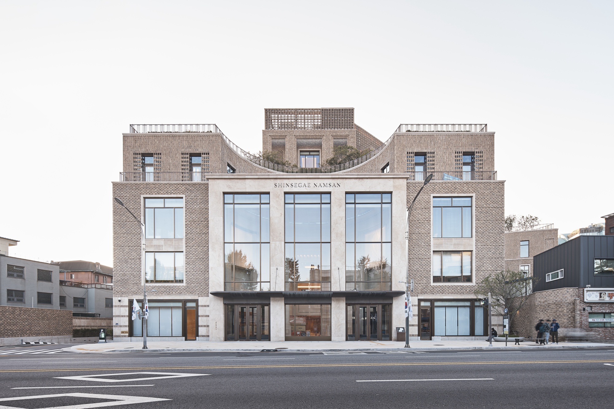 Shinsegae Namsan Commercial＆Offices / Roberto Am Stern Architects