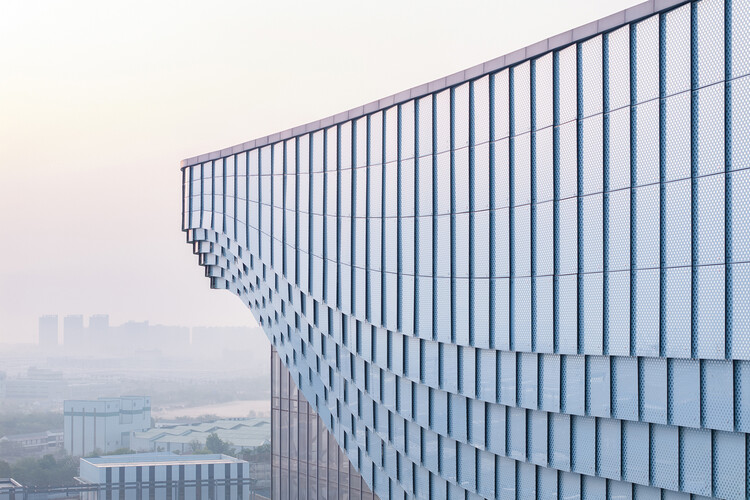 Wuhan Qianzishan廃棄物からエネルギーへの発電所 /ユナイテッドユニット建築家 - 外観写真撮影