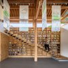 閲覧のためのスペース：書店のデザインで商業とコミュニティのバランス