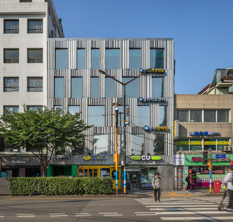 Giwa Building / Drawing Works-外観写真、ガラス