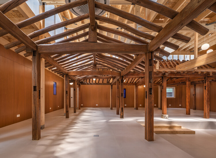 Giwa Building / Drawing Works -Image4 of 22