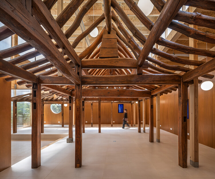 Giwa Building / Drawing Works -Image6 of 22