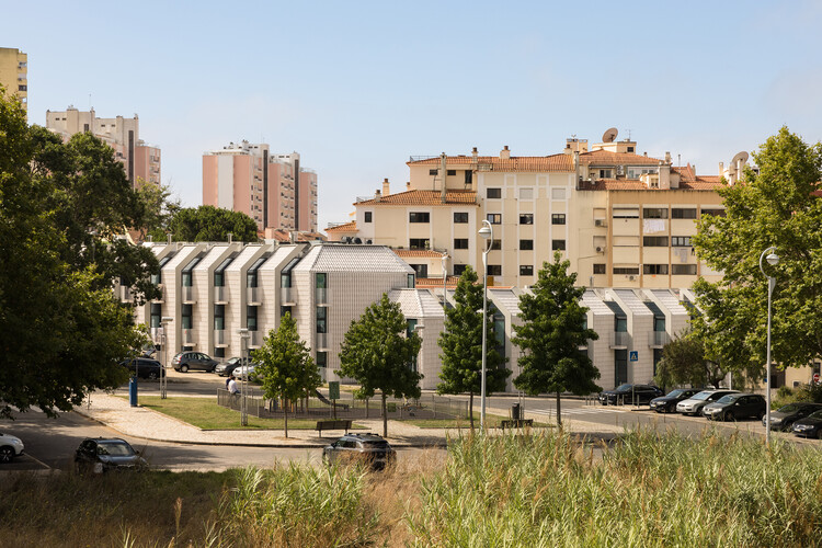Studentville Housing / Andre Kong Studio-外観写真