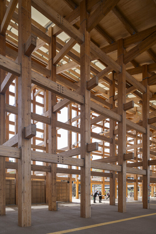 世界最大の木製の建築構造：Soupo 2025 OsakaのSou FujimotoのGrand RingをStephane Aboudaramのレンズを介して探索します - 画像19 of 26