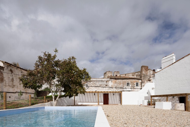 Estremoz 6 Houses / A+アーキテクチャ - 外部写真、コンクリート