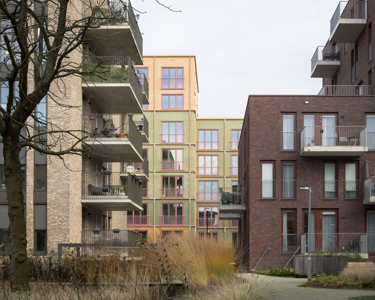 Volante Social Housing / Monadnock-外観写真、ファサード