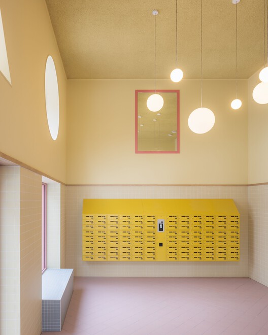 Volante Social Housing / Monadnock-インテリア写真