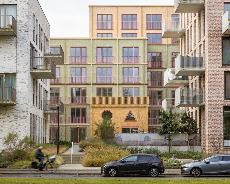Volante Social Housing / Monadnock-外観写真、ファサード