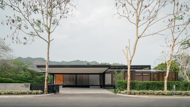 Baan O+O House / Junsekino Architect and Design -Image 6 of 36