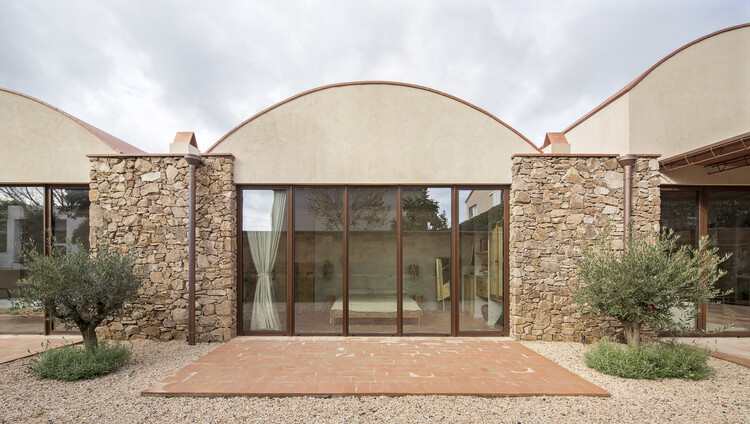 Les Barraques House / Arc Studi arquitectura-外観写真