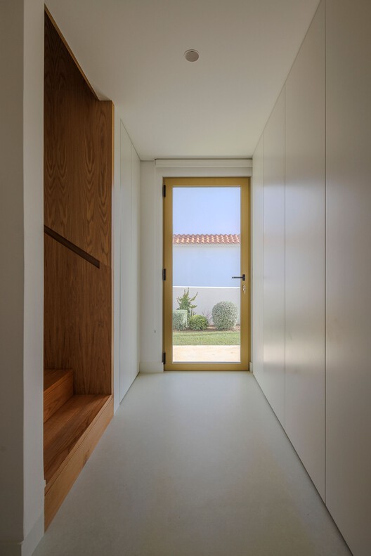 CC House / Esquissos -Arquitectura e Consultoria-インテリア写真、木材