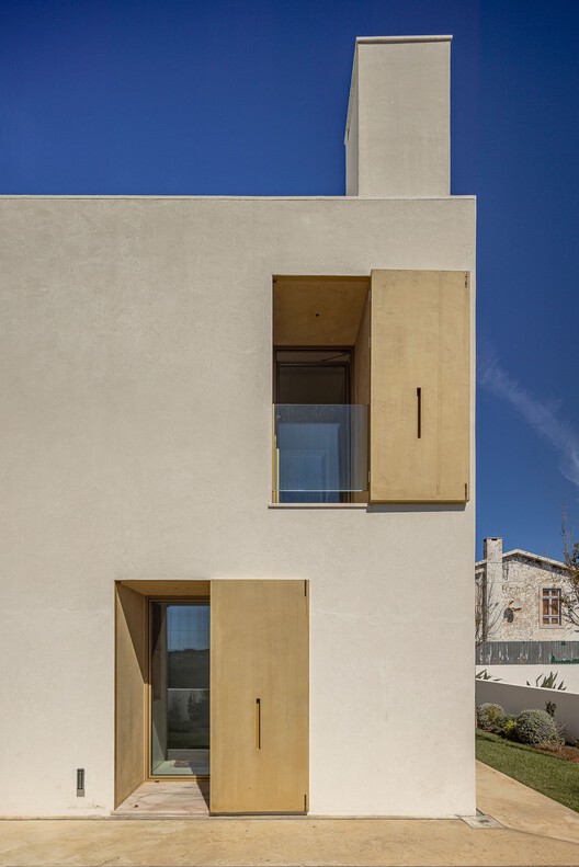 CC House / Esquissos -Arquitectura e Consultoria -Exterior Photography、Concrete