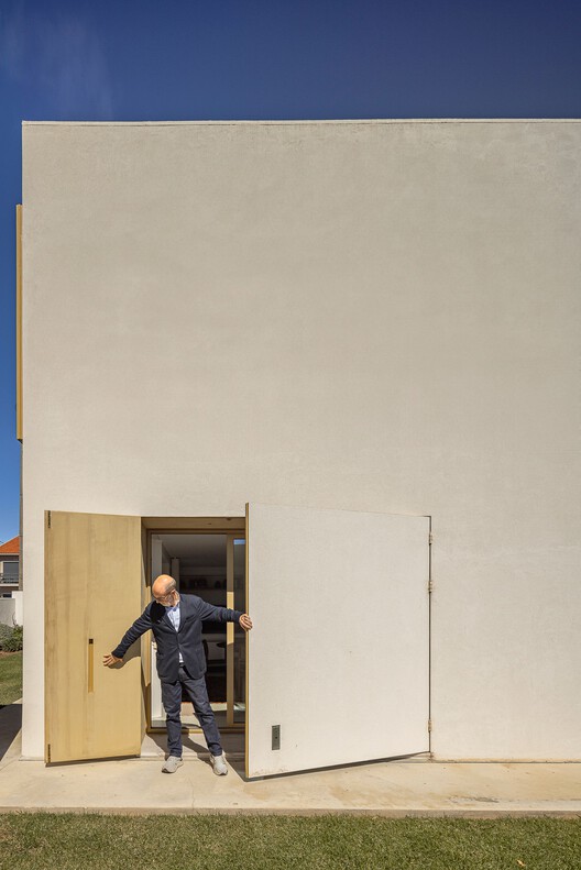 CC House / Esquissos -Arquitectura e Consultoria-インテリア写真、コンクリート