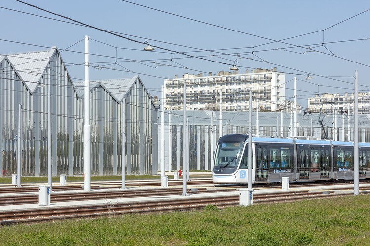 メンテナンスおよびストレージセンターT9路面電車 /フェリエマルケッティスタジオ - エクステリア写真