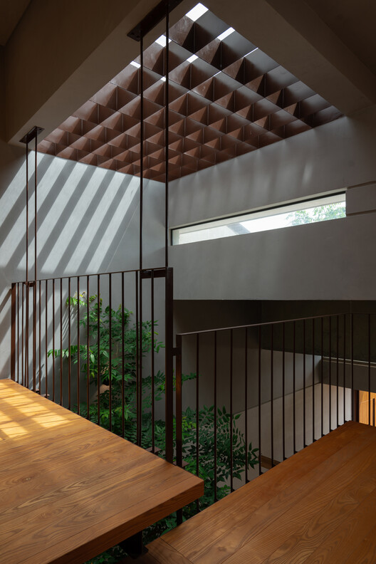 Jinjee House / tad.Atelier -Image 13 of 30