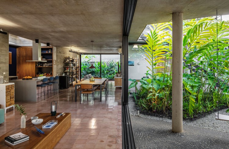 House Renda / Fernanda Neiva + Fernanda Palmieri + Paula Zasnicoff-インテリア写真、椅子