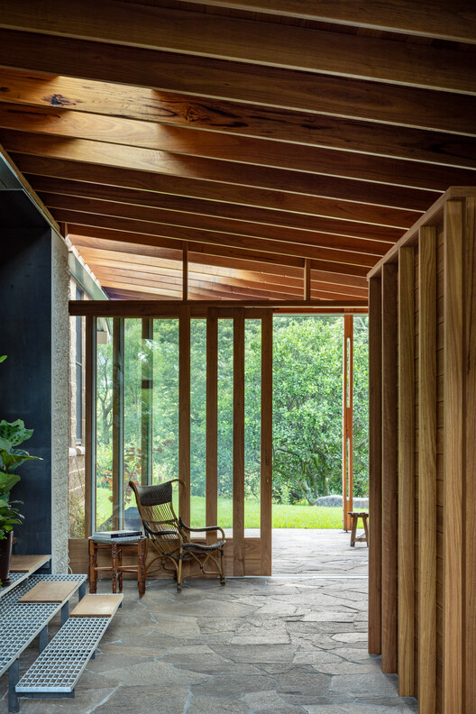 Zulaikha Laurence Tree Change House / Studio Zawa-インテリア写真、木材