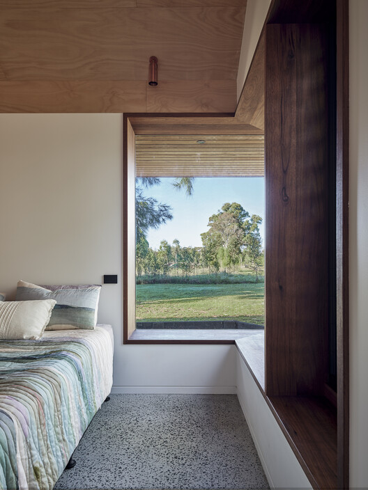 Kildrummie House / Ink Architects Sydney-インテリア写真、寝室、木材